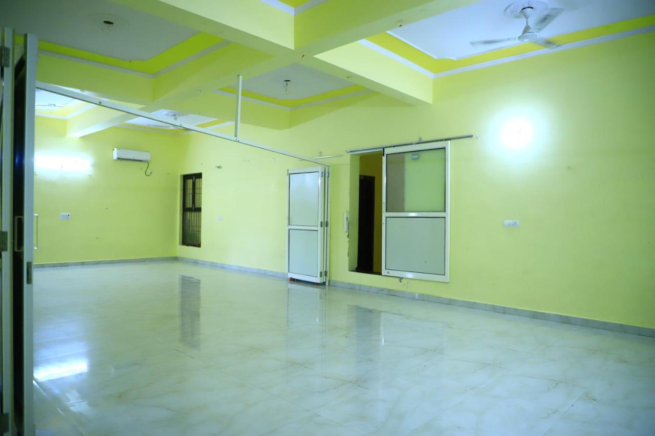 Shivraj Homestay Mathura Exteriér fotografie