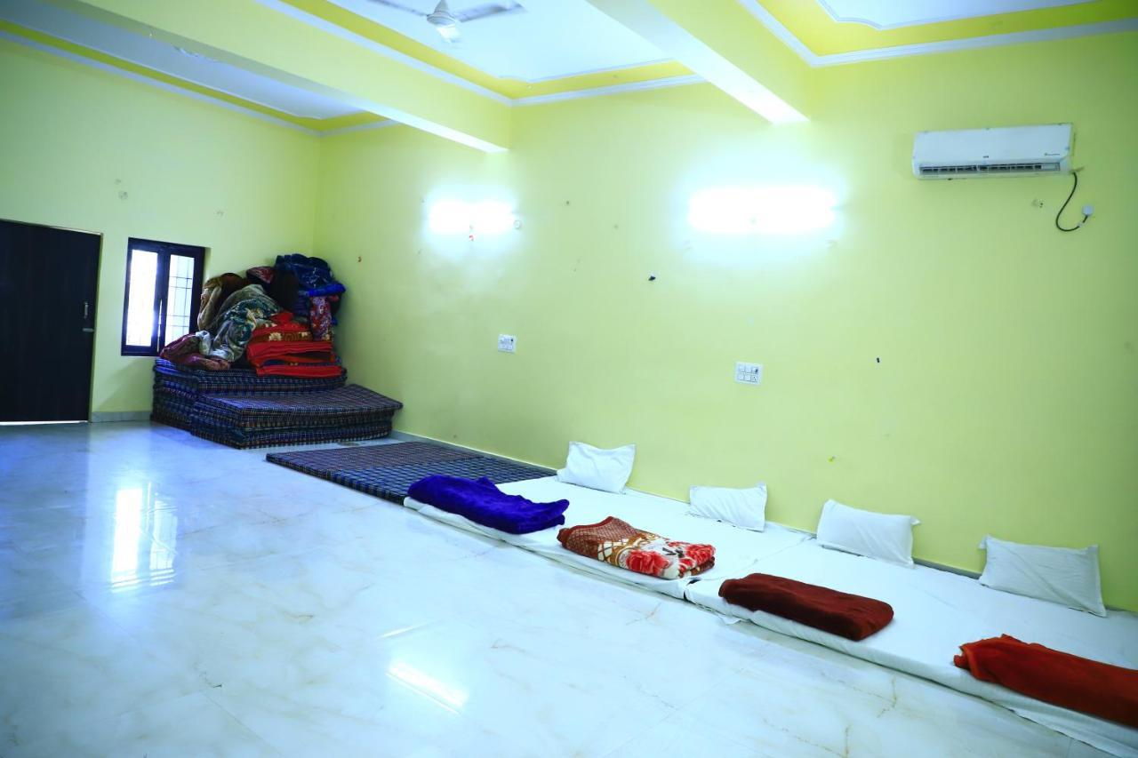 Shivraj Homestay Mathura Exteriér fotografie